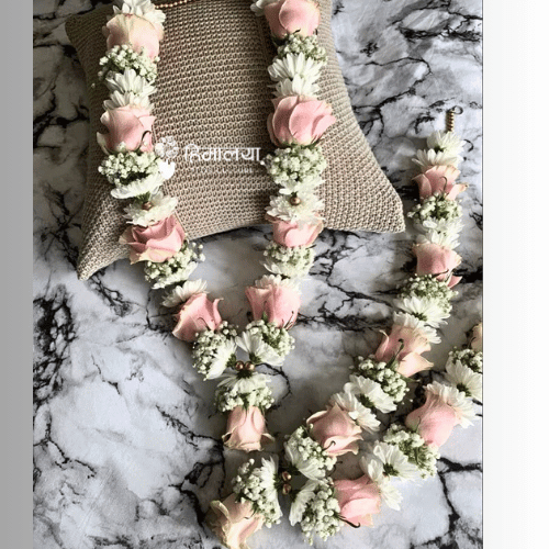 Pestal Rose, white carnation & Gypsy Garland Design 018